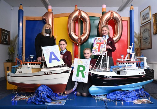 Pictured with the Minister are pupils (left-right) Sienna French, Freya McLaughlin and Bella Palmer. Pictured with the Minister are pupils (left-right) Sienna French, Freya McLaughlin and Bella Palmer.